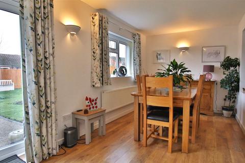 undefined, Thistle Downs, Northway, Tewkesbury