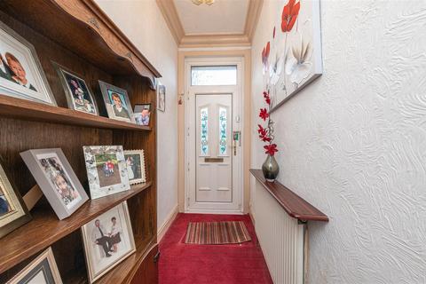 3 bedroom end of terrace house for sale, Charles Street, Elland