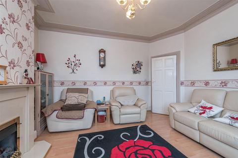 3 bedroom end of terrace house for sale, Charles Street, Elland