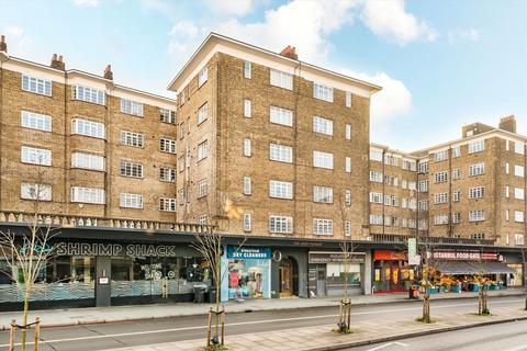 3 bedroom flat for sale, Streatham High Road, London SW16