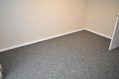 1 bedroom apartment to rent, Ash Close, Bristol BS37