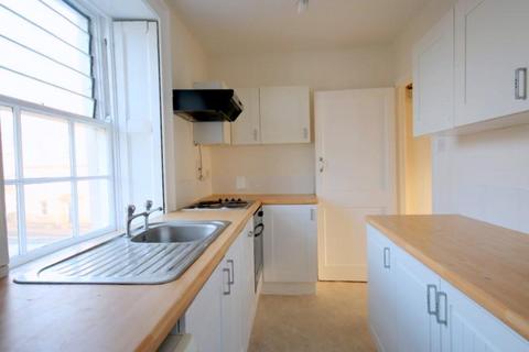 3 bedroom apartment to rent, Morford Street, Bath BA1