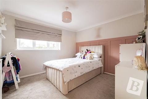 3 bedroom semi-detached house for sale, Glendale, South Woodham Ferrers, Chelmsford, Essex, CM3