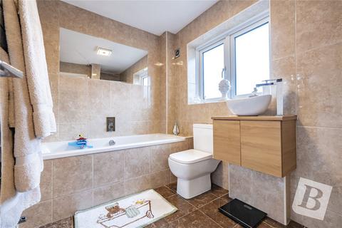 3 bedroom semi-detached house for sale, Glendale, South Woodham Ferrers, Chelmsford, Essex, CM3