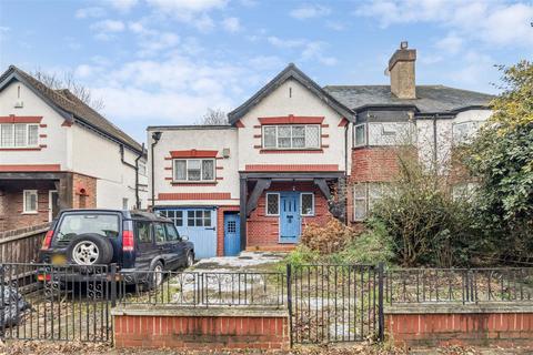 Sutton Court Road, London, W4