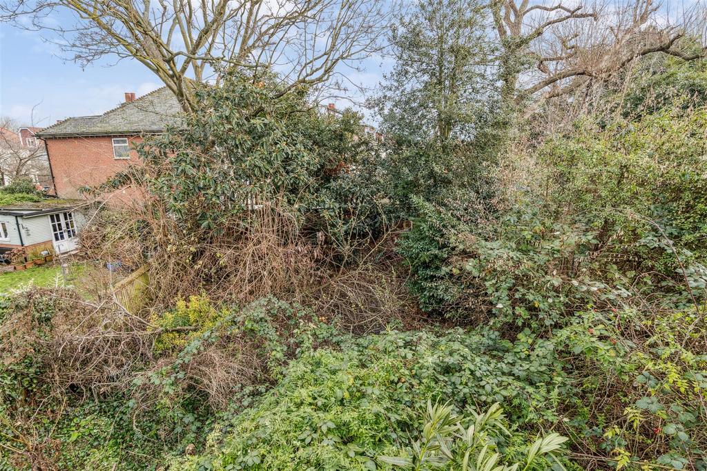 Sutton Court Road, W4 - FOR SALE