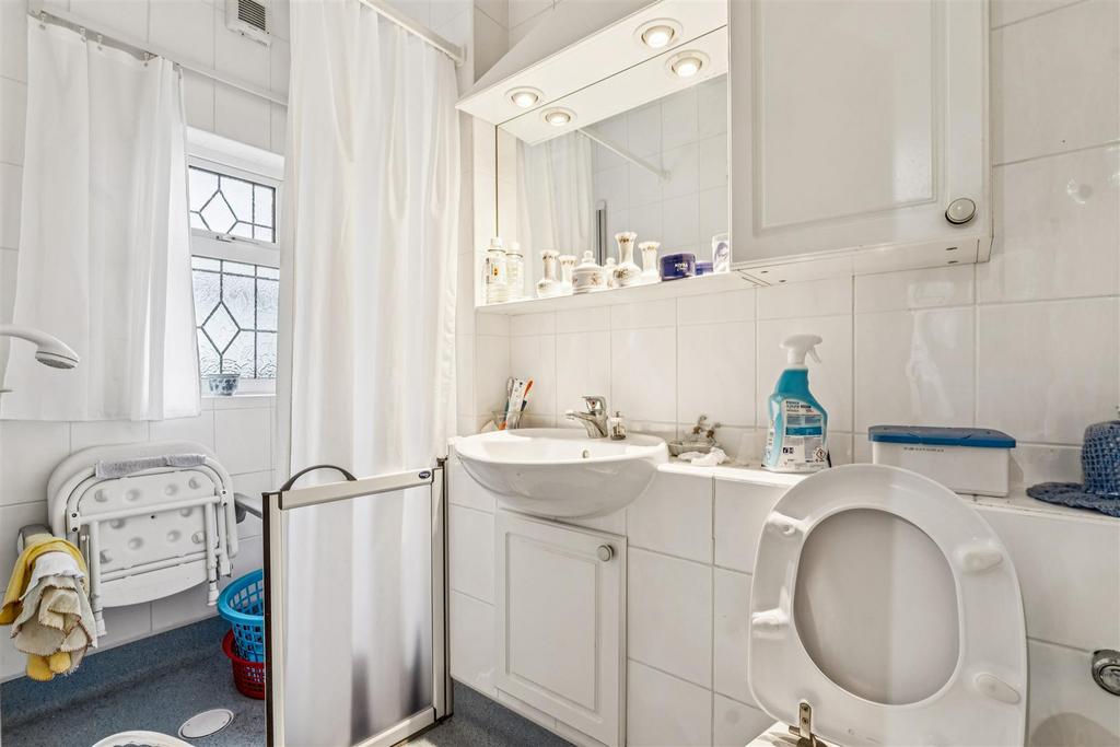 Sutton Court Road, W4 - FOR SALE