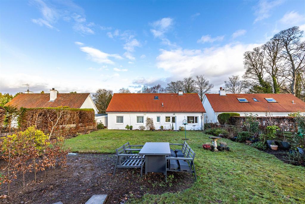 Bynack Tweeddale Avenue Gifford 45.JPG