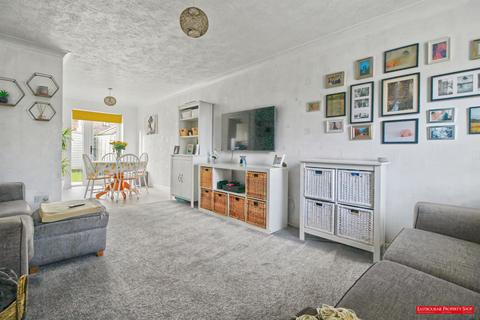 3 bedroom terraced house for sale, Snowdon Close, Eastbourne BN23