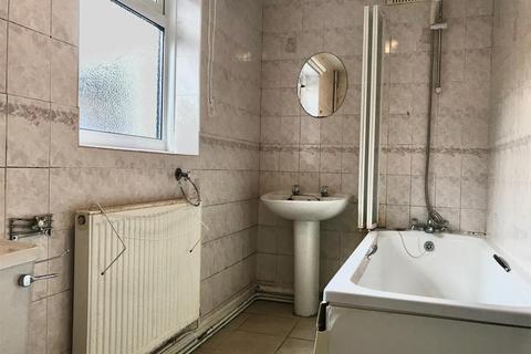 2 bedroom terraced house for sale, Lincoln Street, Leeman Road