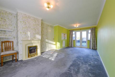 3 bedroom semi-detached house for sale, Betsham Road, Maidstone