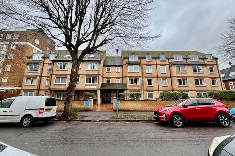 1 bedroom ground floor flat to rent, St. Leonards Road, Eastbourne BN21