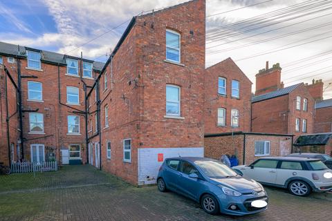 2 bedroom flat for sale, South Parade, Skegness PE25