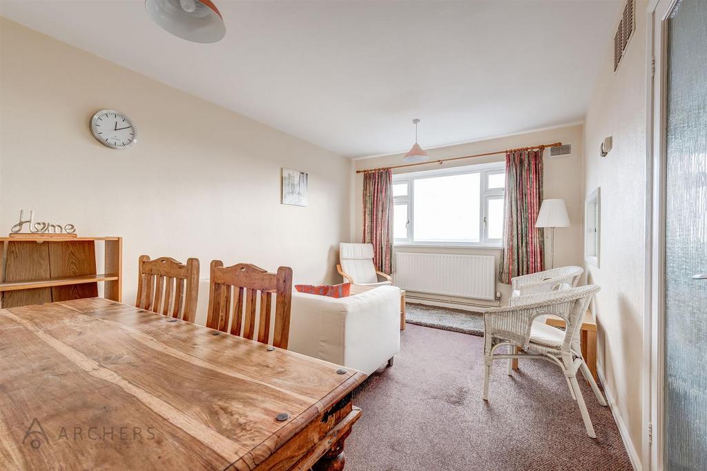 29 Hallam Grange Close(Interior)-2.jpg