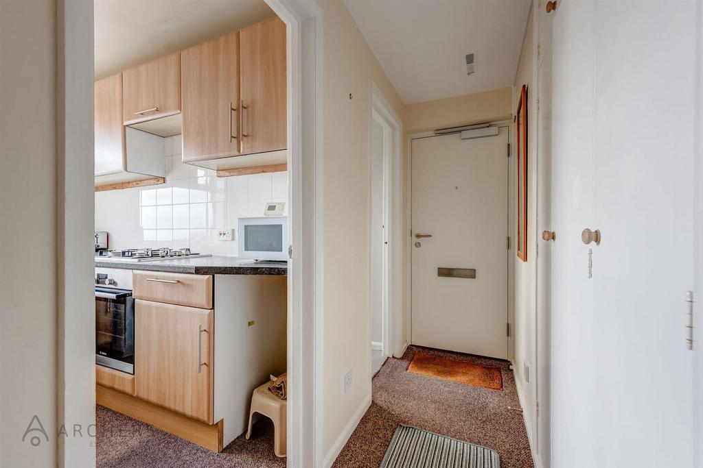 29 Hallam Grange Close(Interior)-6.jpg