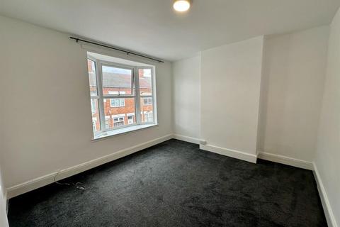 2 bedroom house to rent, Mountcastle Road, Leicester LE3