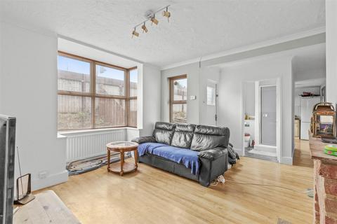 3 bedroom semi-detached house for sale, Hughenden Avenue, High Wycombe HP13
