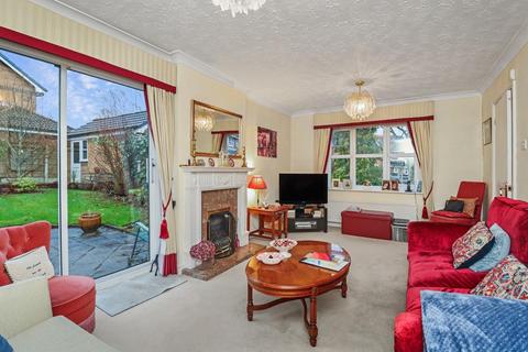3 bedroom detached house for sale, Yeoford Drive, Altrincham