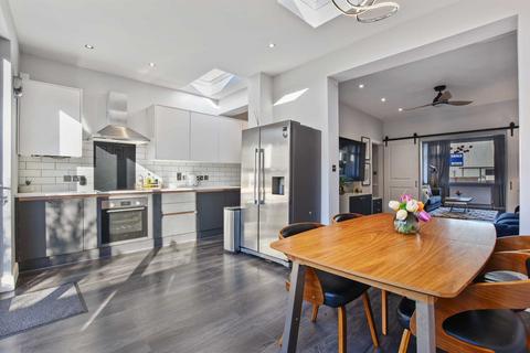 3 bedroom house to rent, Durnsford Road, London, Wimbledon, SW19 8DS