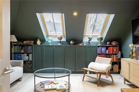 4 bedroom end of terrace house for sale, Gauden Road, London, SW4