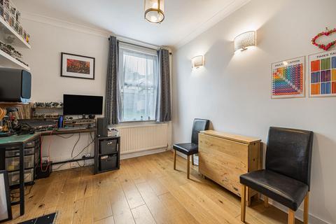 2 bedroom end of terrace house for sale, Liddon Road, Bromley