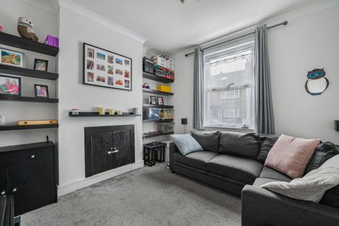 2 bedroom end of terrace house for sale, Liddon Road, Bromley