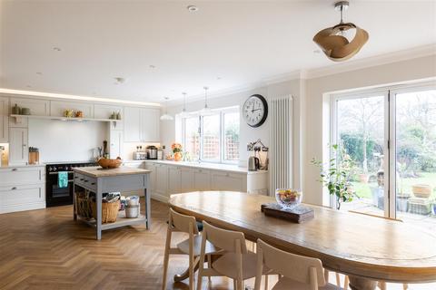 undefined, Parkgate Road, Newdigate