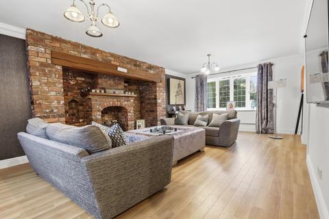 5 bedroom detached house for sale, Homestead Road, Ramsden Bellhouse, Billericay