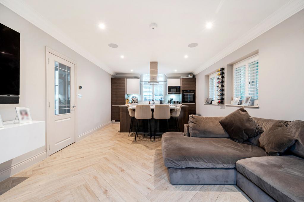 Kitchen/Reception