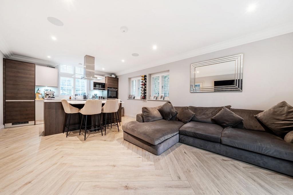Kitchen/Reception