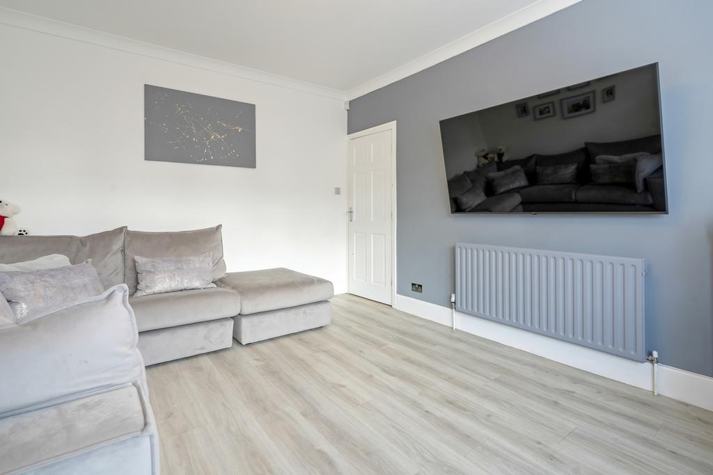 Snug-Play Room