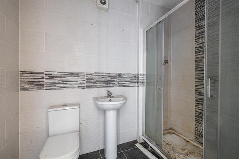undefined, High Street, Boston