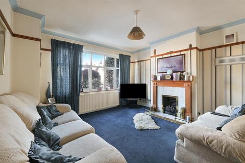 3 bedroom semi-detached house for sale, Redford Avenue, Coulsdon