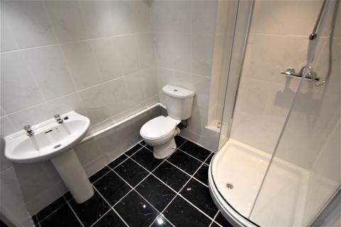 3 bedroom terraced house to rent, Broomfield Terrace, Burley, Leeds, LS4 3DQ