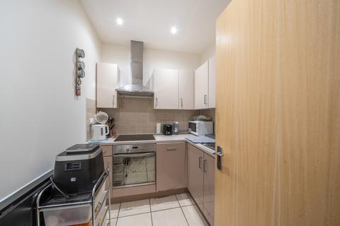 2 bedroom apartment for sale, Kenton Road, Harrow HA3