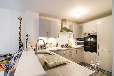 4 bedroom semi-detached house for sale, Primus End, Berkshire RG14