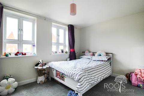 4 bedroom semi-detached house for sale, Primus End, Berkshire RG14