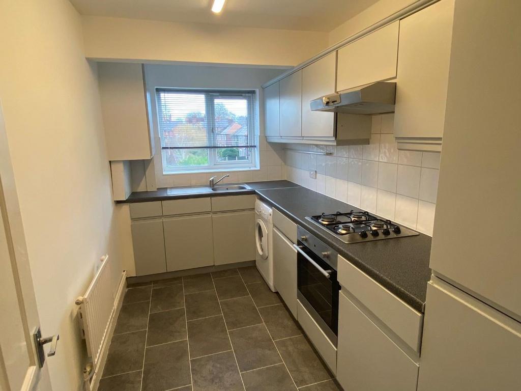 Kitchen 1.jpeg