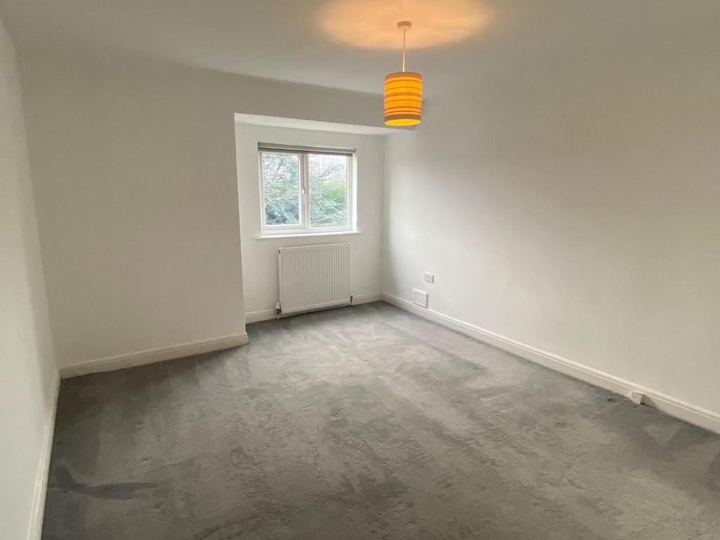 Bedroom 1 1.jpeg