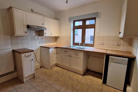 2 bedroom end of terrace house to rent, Longden Road, Longden, Shrewsbury