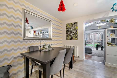 4 bedroom semi-detached house for sale, Lyvelly Gardens, Peterborough PE1