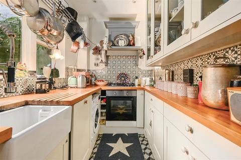 3 bedroom terraced house for sale, Wellington Terrace, Hastings