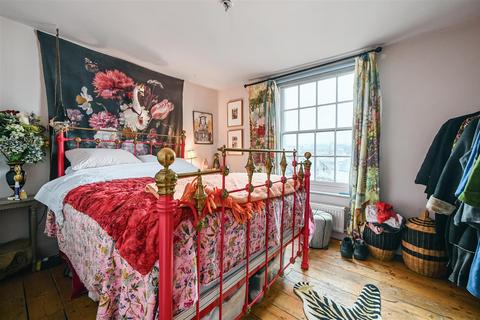 3 bedroom terraced house for sale, Wellington Terrace, Hastings