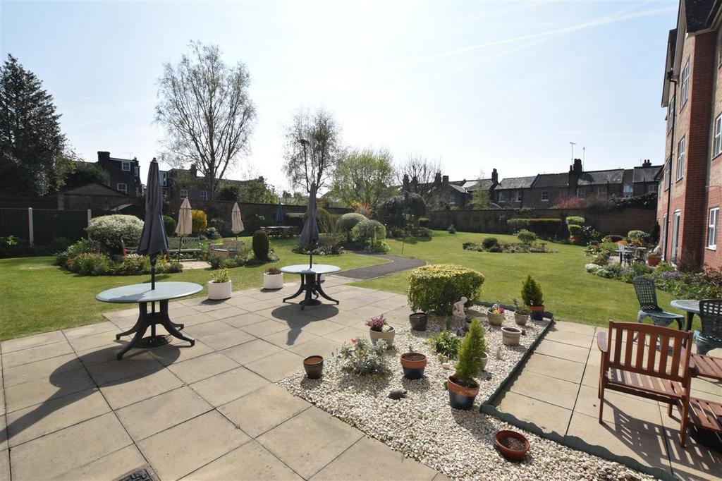 Communal gardens