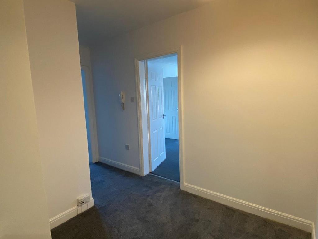 Hallway.jpg