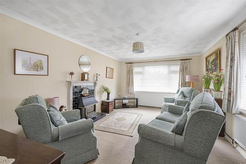 2 bedroom semi-detached bungalow for sale, Cornwall Avenue, Peacehaven