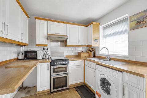 2 bedroom semi-detached bungalow for sale, Cornwall Avenue, Peacehaven