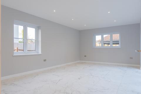 4 bedroom detached house for sale, Roman Road, Dibden Purlieu