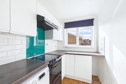 1 bedroom apartment for sale, Middlefields, Pixton Way, Croydon