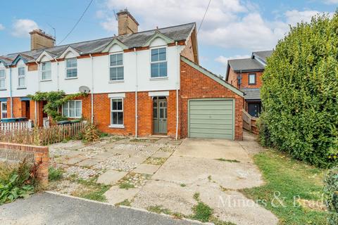 3 bedroom house to rent, Hempstead Road, Holt, NR25
